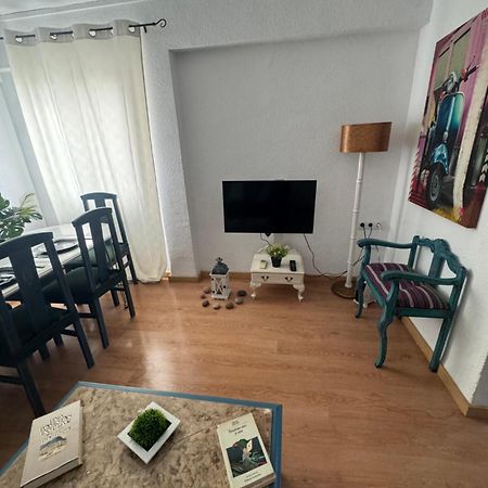 Apartamento Grao: Youthful Summer Retreat on Spain's Best Beach Gandia Exterior photo