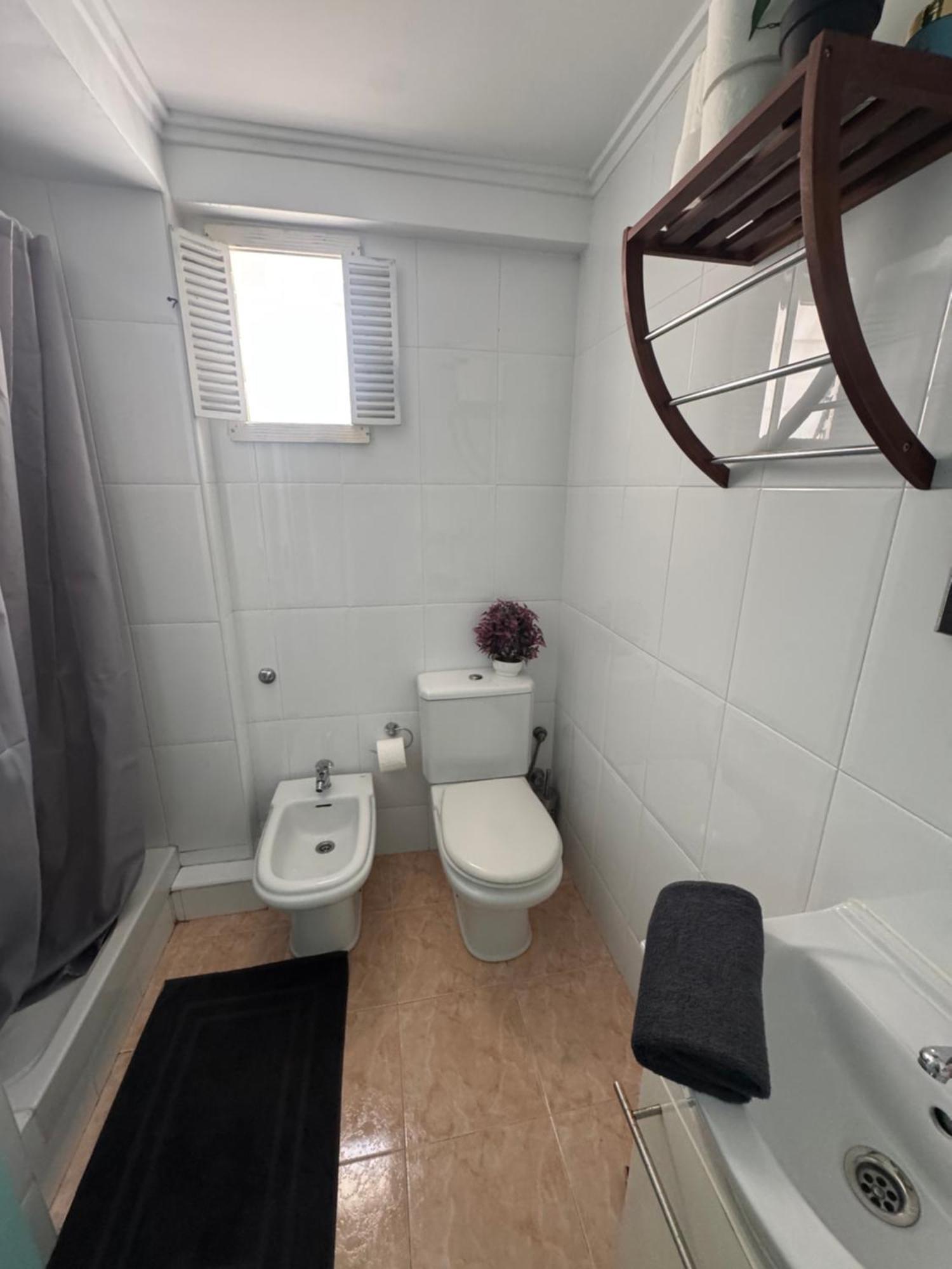 Apartamento Grao: Youthful Summer Retreat on Spain's Best Beach Gandia Exterior photo