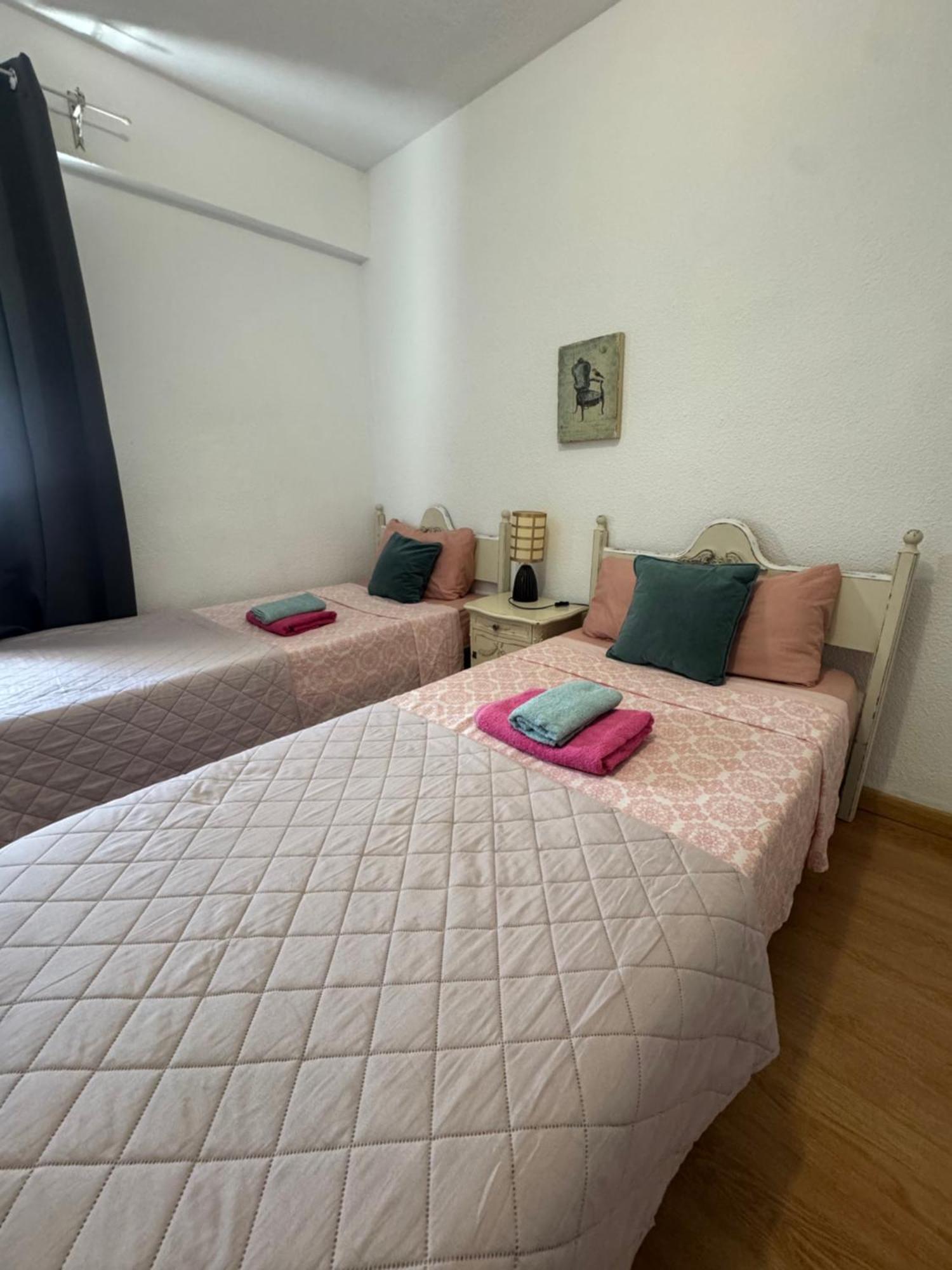 Apartamento Grao: Youthful Summer Retreat on Spain's Best Beach Gandia Exterior photo