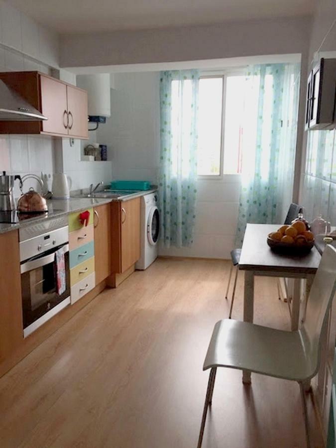 Apartamento Grao: Youthful Summer Retreat on Spain's Best Beach Gandia Exterior photo